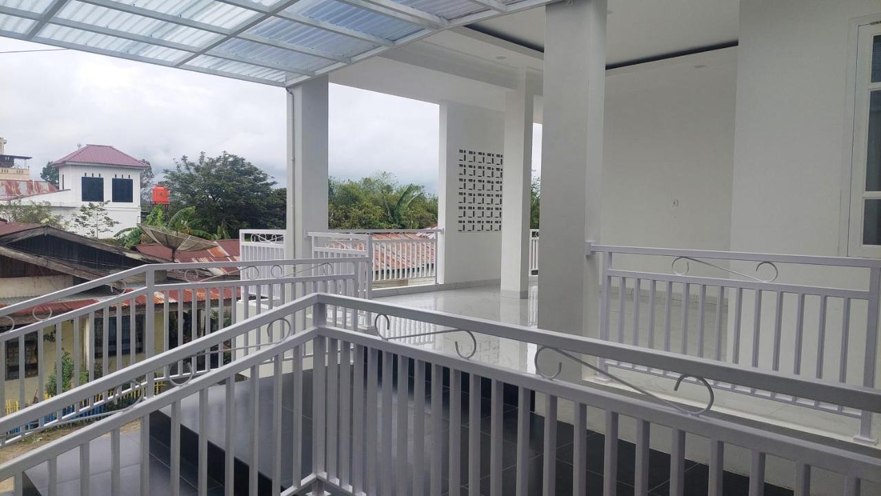 Hotel Wisma Mangurna Dolok Sanggul Exteriér fotografie